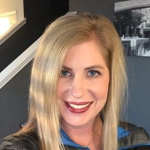 Meet your Posher, Hollie